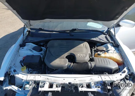 2019 Chrysler 300 300S z USA, uszkodzony, nr VIN 2C3CCABG8KH637970